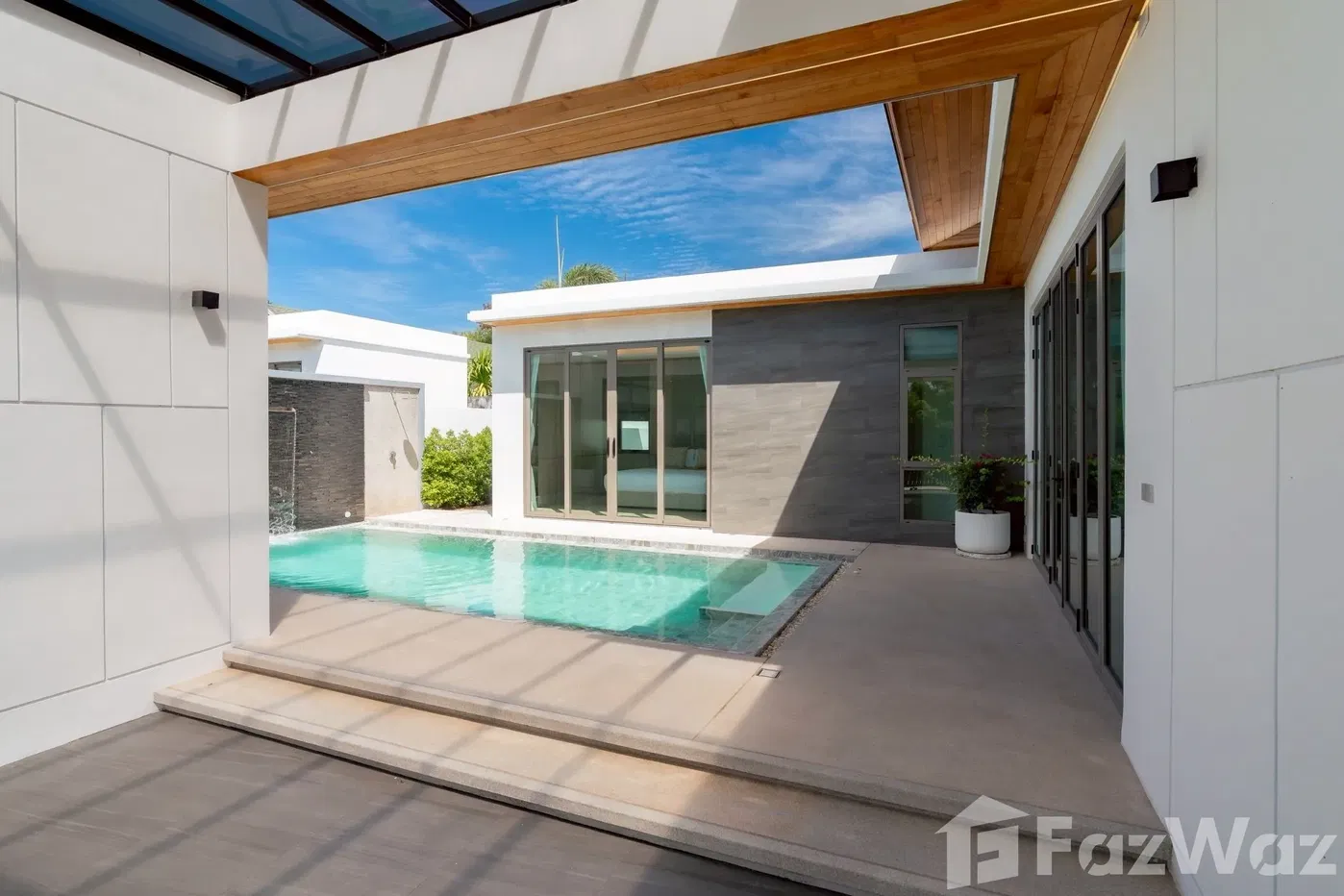 picture 3 Bedroom Villa for sale in Rawai, Phuket  5676529 - 1/25
