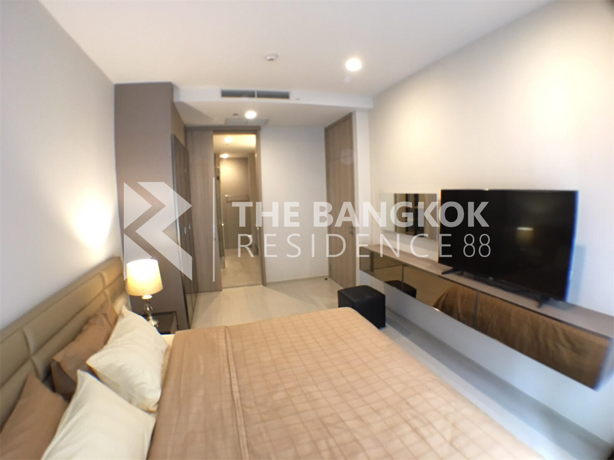 picture Noble Ploenchit near BTS Phloen Chit Ready-to-move-in Condo at an Amazing Price!! - 7/9