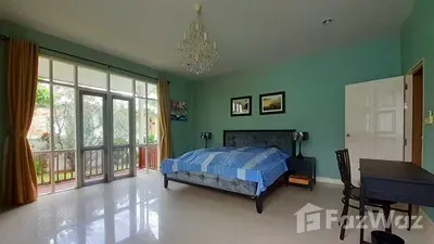 picture 2 Bedroom House for sale at Emerald Hill  5684756 - 15/78