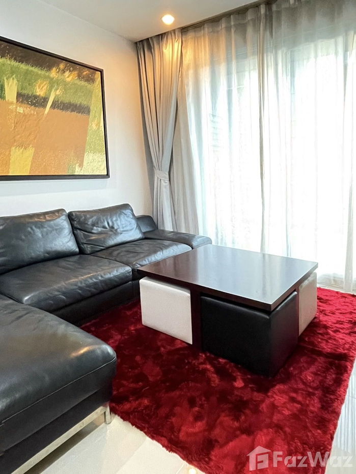 picture 1 Bedroom condo for sale at Circle Condominium 2006729 - 2/12
