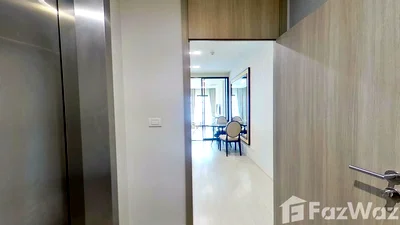 Condos for rent : 1 Bedroom Condo for rent at Noble Ploenchit 1064708