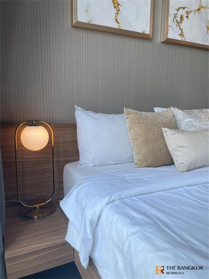 picture Price better than expected!! Park Origin Phrom Phong - 9/10