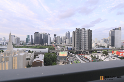 ห้องหลุดจอง ราคาน่าคบหา คิว คอนโด อโศก ใกล้ MRT สถานีเพชรบุรี