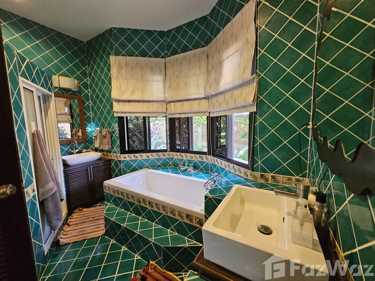 picture 8 Bedroom House for sale in Huai Yai, Chon Buri  1731776 - 10/27