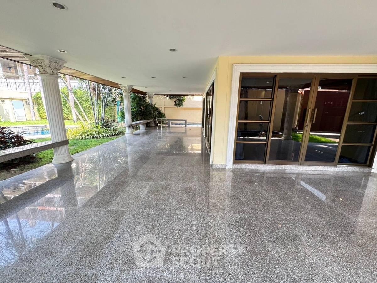 picture 3-BR House at Eakmongkol Village 1 close to Pattaya (ID 2137967) - 26/29