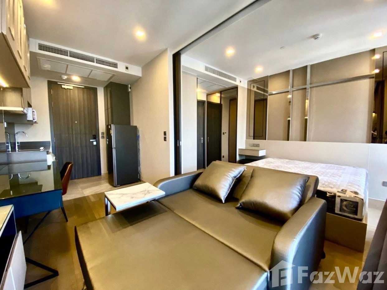 picture Ashton asoke 5736544 - 3/9