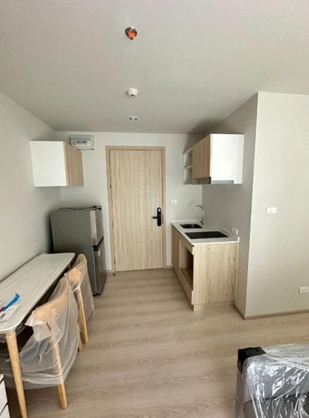 picture have TV brand new room ,studio , 21st floor, opposite Pantip Ngamwongwan, next to the expressway, ready to move in - 3/7