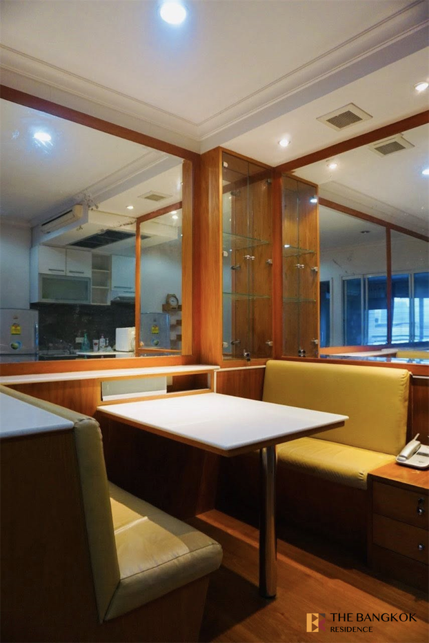 picture Grand Park View Asoke  Move-in Ready, Just Bring Your Stuff - 7/10