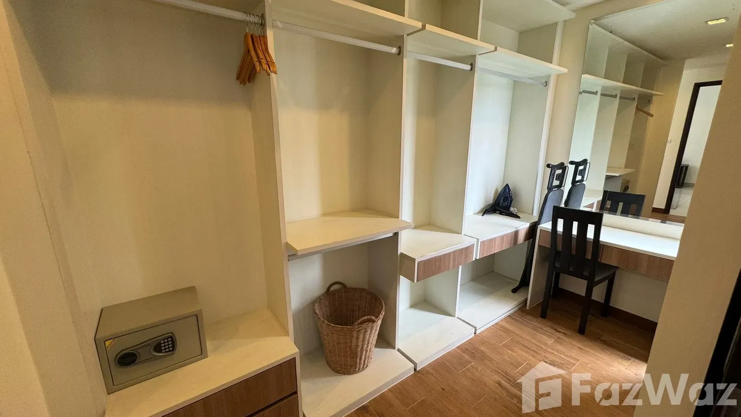 picture Modern 5-Bedroom Laguna Park Townhouse with Rooftop Pool 5716921 - 18/30