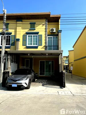 Townhouses for sale ม.เอเชียอาคเนย์ : 4 Bedroom Townhouse for sale at Golden Town Phetkasem-Leab Klong Thawiwattana  1413844