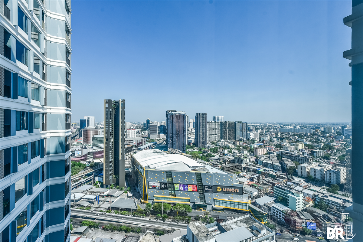 picture The Saint Residences near MRT Phahonyothin Station Looking for an owner for this special unit - 3/10