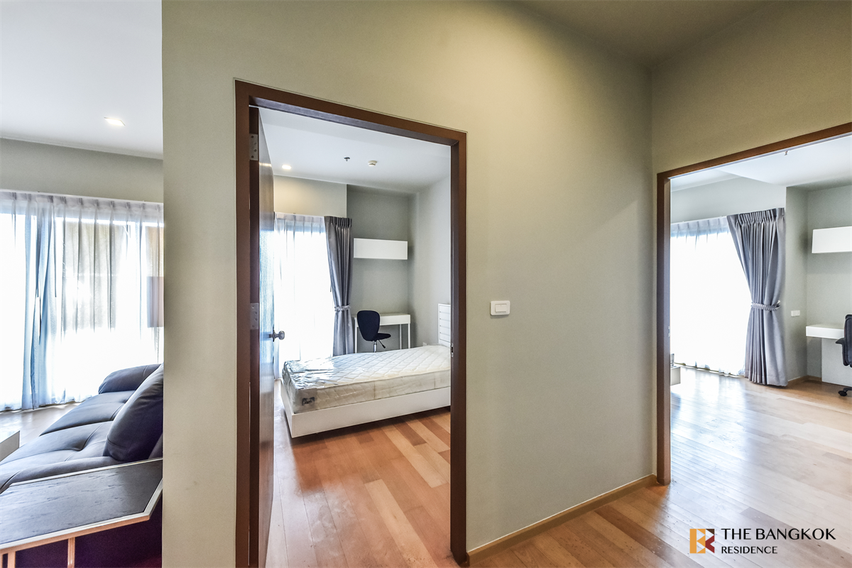picture Location Near Employment, Surrounded by Lifestyles Noble Revent near Airport Rail Link Phaya Thai Station - 2/10