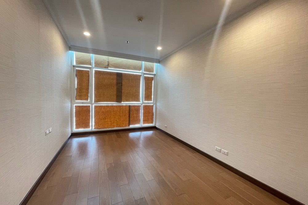 picture Sale Empty room !! SELL AT LOSS!! 📣 high floor 17+, With fixed parking!!🔥 Code C20231100388..Supalai Elite Surawong, 2 bed, 2 bath, Partly Furnished - 4/8