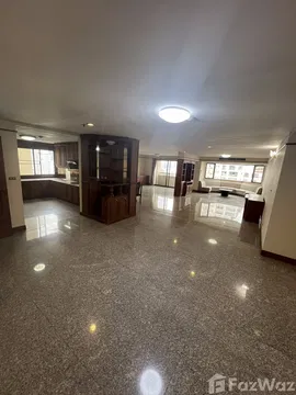 Spacious 4Bed condo for sale at Baan Suanpetch Sukhumvit 39 5371499