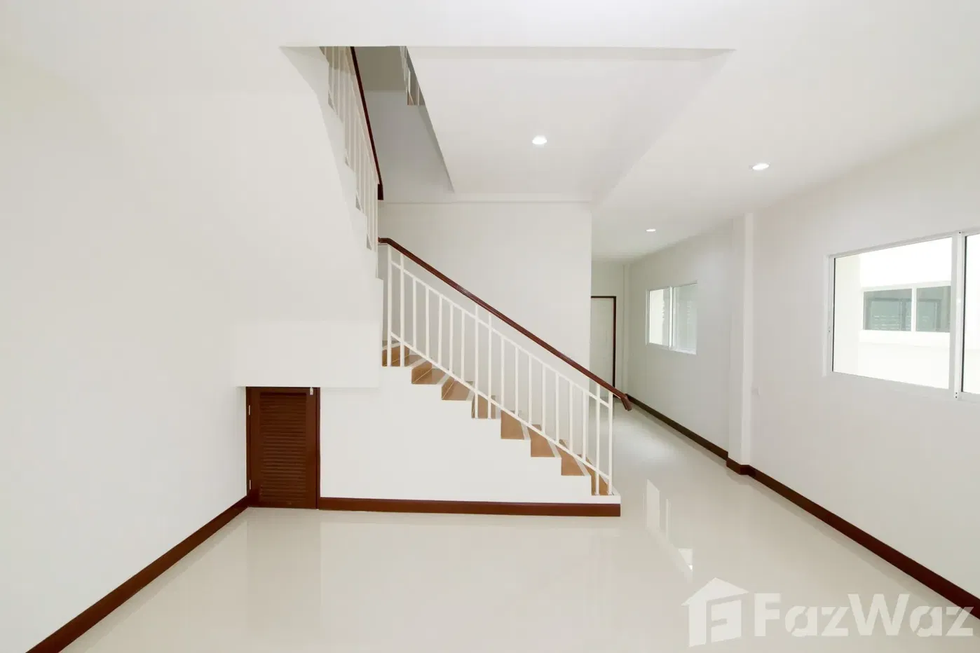 picture 4 Bedroom Townhouse for sale at SVTOWNHOME Ladphrao 101  1372402 - 3/5