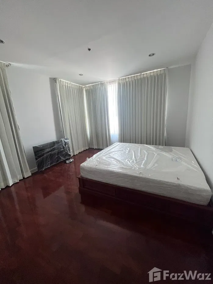 picture Urban Comfort and Suburban Luxury: This Exquisite 180 SqM Condo 1178104 - 4/8