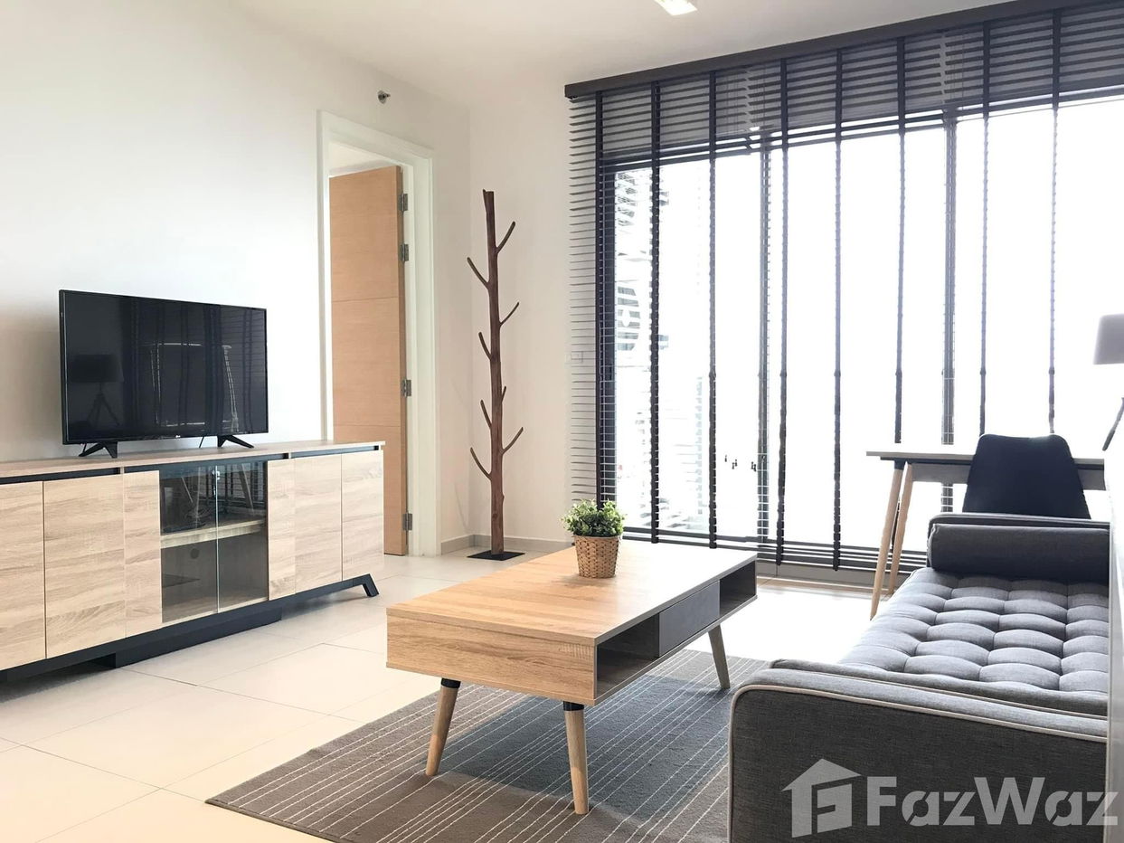 picture 2 Bedroom Condo for rent at The Lofts Ekkamai 1139170 - 1/6