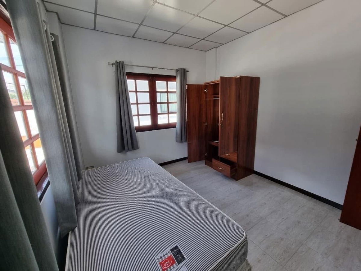 picture 🏡😊 House for rent at Maneeya Masterpiece Rattanathibet, ready to move in. Spacious living space - 8/9