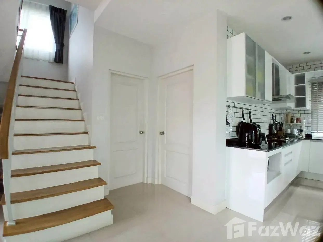 รูป บ้านเดี่ยวให้เช่า 3 ห้องนอน ในโครงการ เซนโทร วัชรพล 5721483 - รูปที่ 10/15