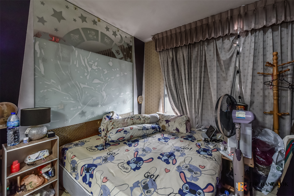 picture Pathumwan Resort near Airport Rail Link Phaya Thai Station Room available, great price - 4/9