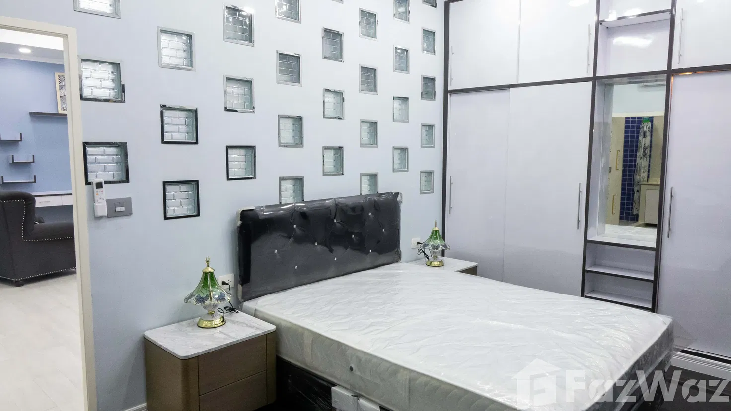 picture 2 Bed 2 Bath 1048078 - 12/21