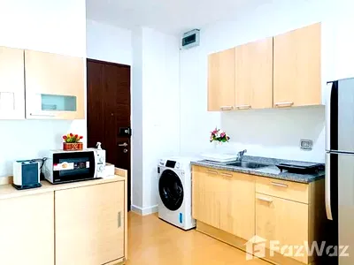 Condos for sale : 1 Bedroom Condo for sale at The Trendy Condominium  5697353