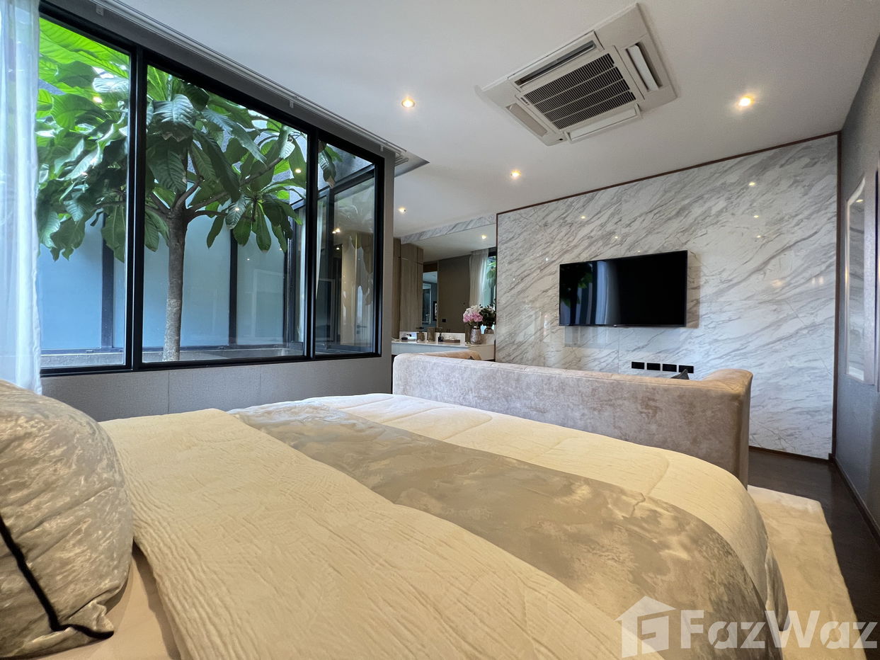 picture Luxury pool villa. Rooftop with elevato, private swimmiing. 5707497 - 51/92