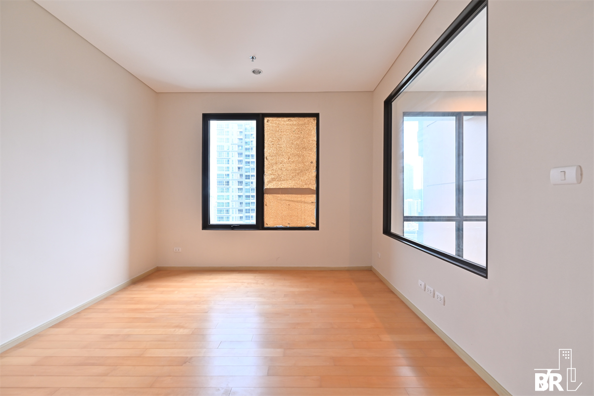picture Start your comfort here Villa Asoke near MRT Phetchaburi Station - 2/10