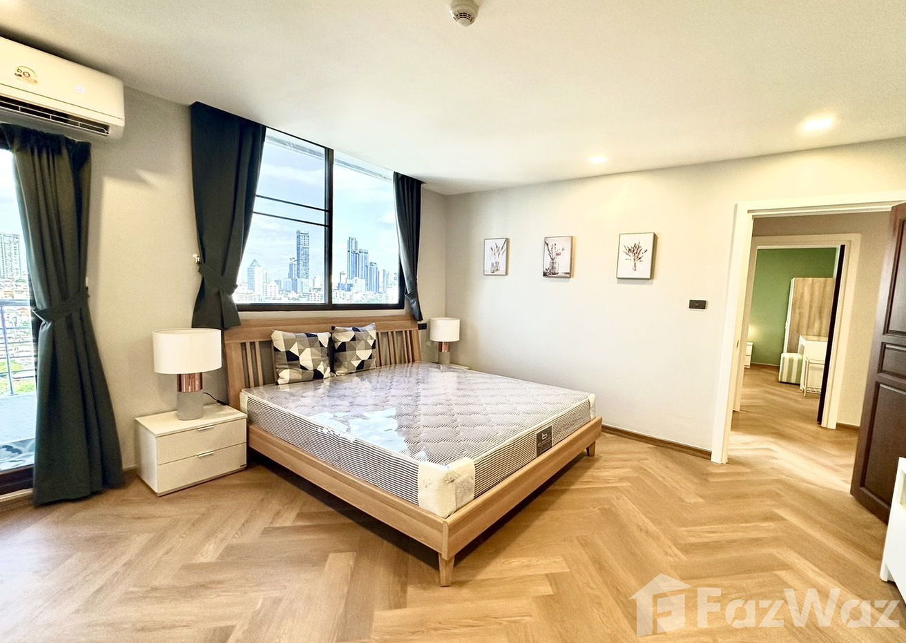 picture 3 Bedrooms condo for rent at Supalai Place 1966082 - 2/10