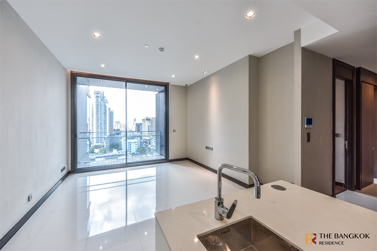 picture Q1 Sukhumvit near BTS Nana Luxury Condo at Special Price - 2/10