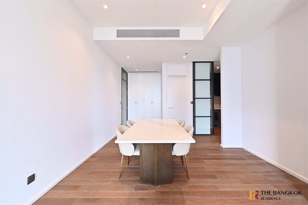 picture Luxury Condo at Special Price Muniq Langsuan - 10/10