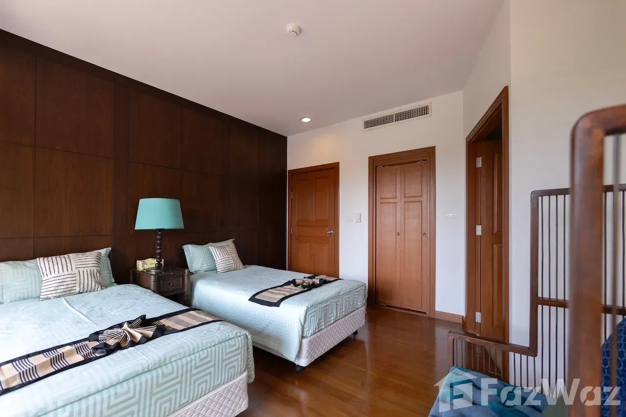 picture 4 Bedroom Villa in Laguna Links 1890819 - 18/60