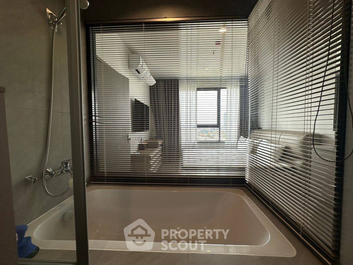 picture 3-BR Condo at IDEO Sukhumvit - Rama 4 near BTS Phra Khanong (ID 2314984) - 17/28