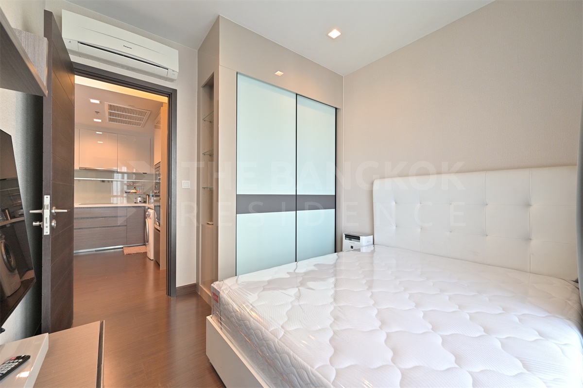 picture Great Price, Prime Location, Dont Miss Out!! Ivy Ampio near MRT Cultural Center of Thailand Station - 8/10