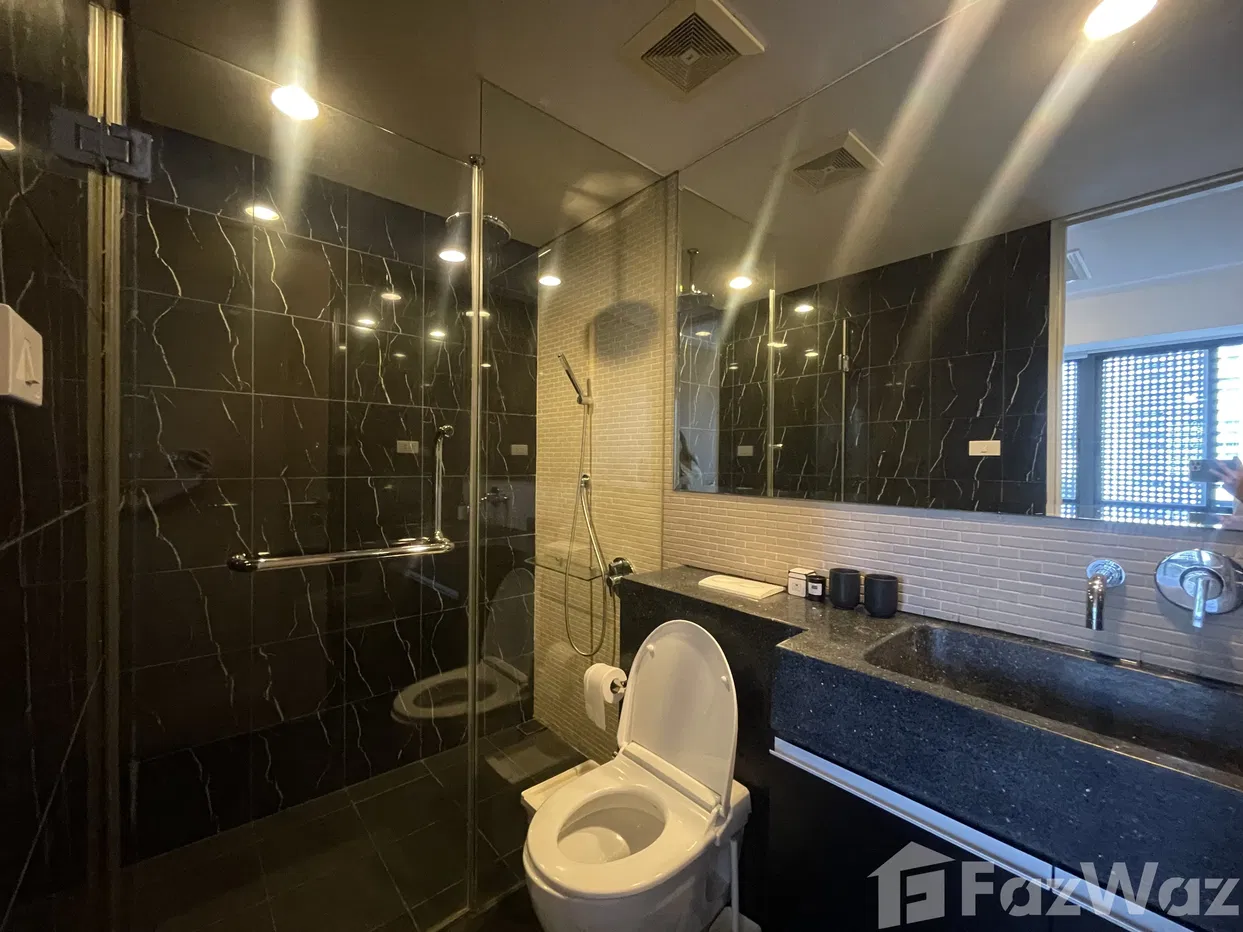 picture Three Bedrooms with Private Rooftop & Garden 1833896 - 16/34