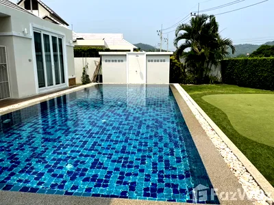 Houses for rent Hua Hin Prachaubkirikhan : 4 Bedroom Villa for rent at Emerald Scenery 1083386