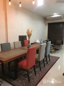 picture 4 Bedroom Townhouse for sale at Leon Sukhumvit 62  1746292 - 3/17
