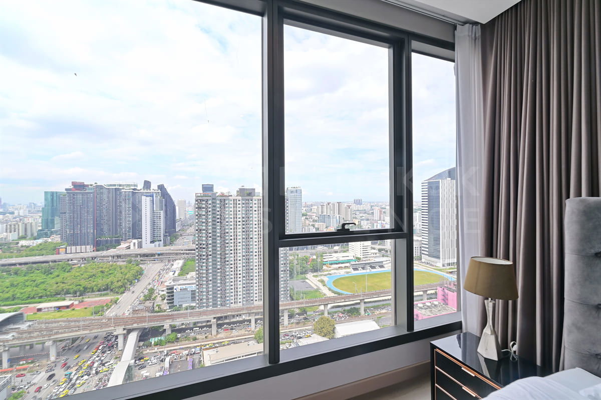 picture Location Near Employment, Surrounded by Lifestyles THE ESSE at SINGHA COMPLEX near MRT Phetchaburi Station - 10/10