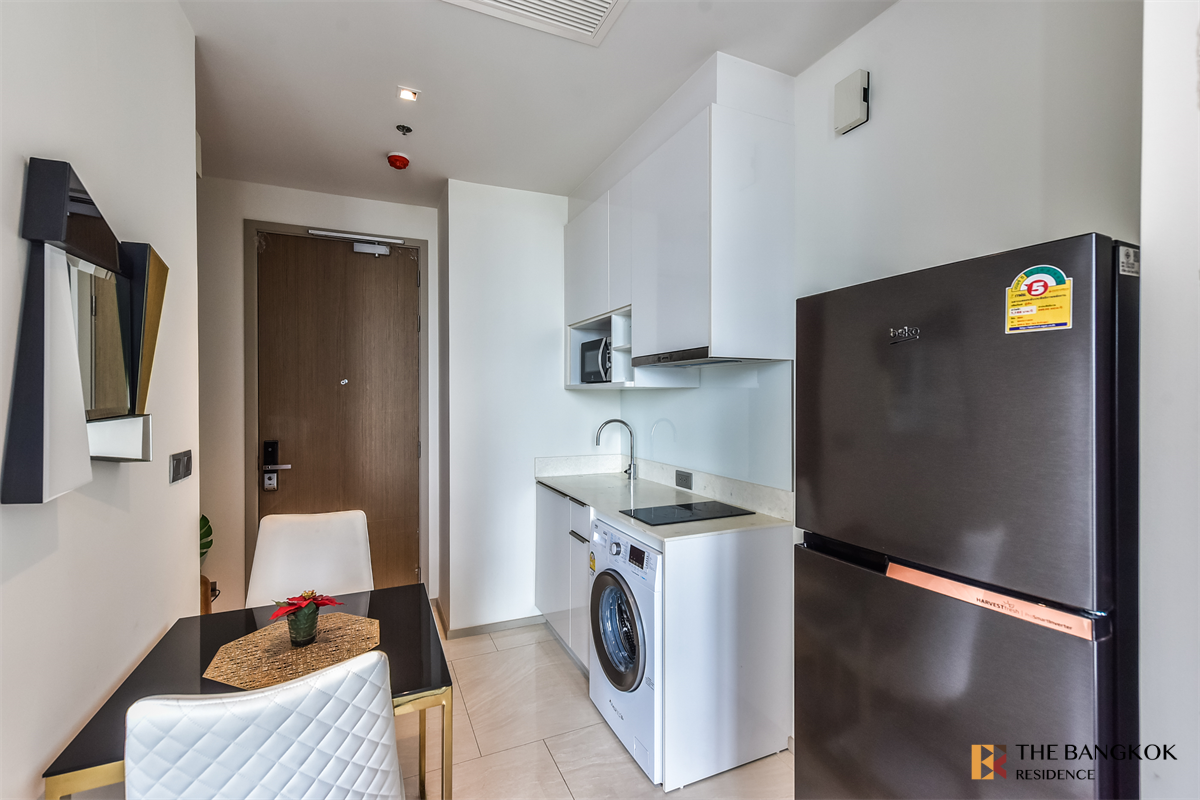 picture Location Near Employment, Surrounded by Lifestyles Ashton Silom near BTS Chong Nonsi - 1/10
