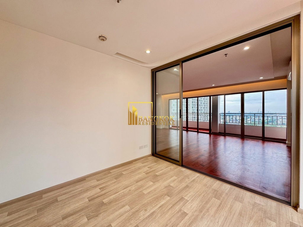 รูป Sathorn Park Place - Spacious 3 Bedroom Condo For Rent - BR60469CD - รูปที่ 17/44