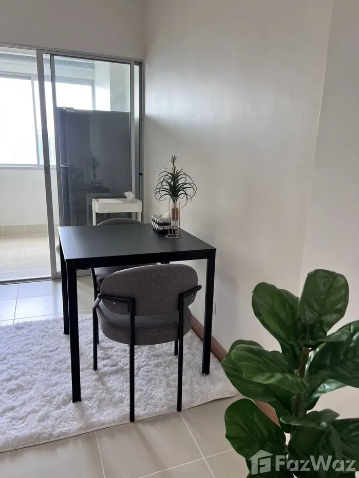 picture Sale with Tenat Supalai Park Ratchayothin Condo 5669099 - 6/13