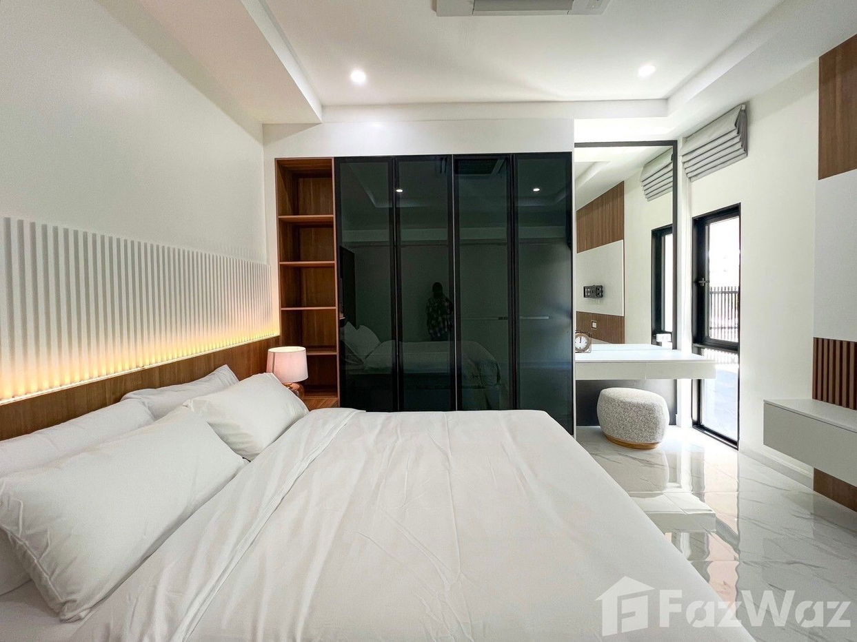 picture 3 Bedroom Villa for sale in Rawai, Phuket  2043838 - 48/64
