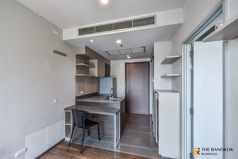 ONYX Phaholyothin near BTS Saphan Khwai Condo Near MRT to Save More Time