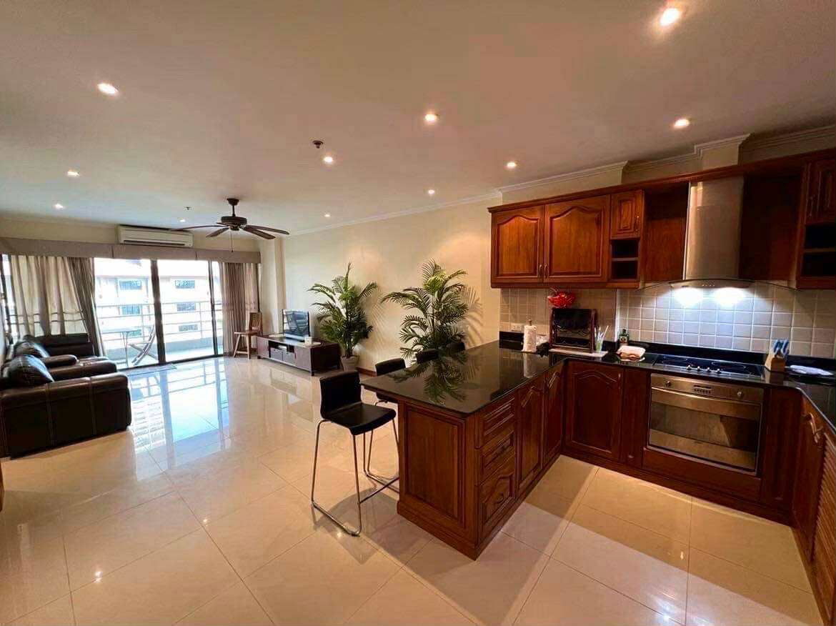 picture Condo for sale in a prime beachfront location, foreign ownership, at a great price. Interested? Call 0816835841. - 3/12