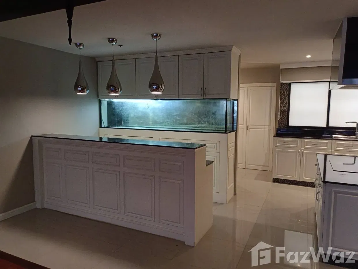 picture 3 Bedroom Condo for sale at Baan Sathorn  1688200 - 3/11