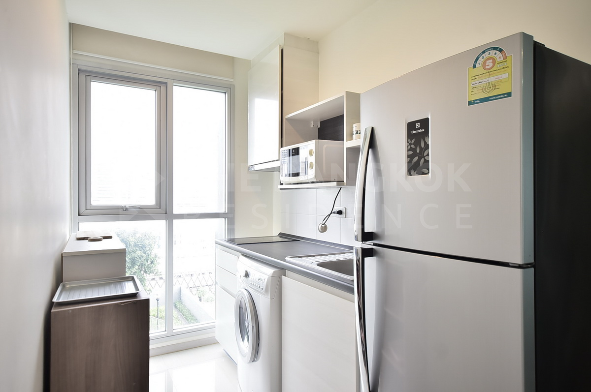 picture Life Ratchadapisek Big discount, full deal near MRT Huai Khwang Station - 8/10