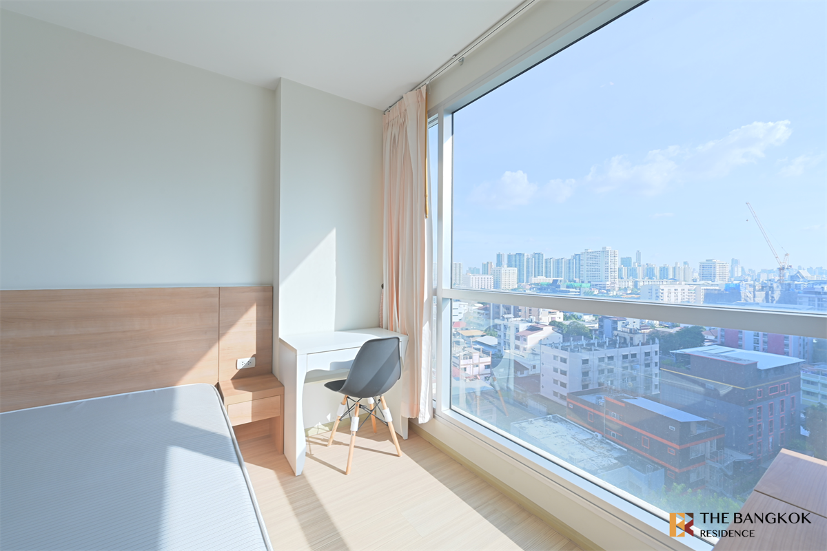 picture Great Value, Convenient for All Lifestyles RHYTHM Ratchada-Huaikhwang near MRT Huai Khwang Station - 1/10