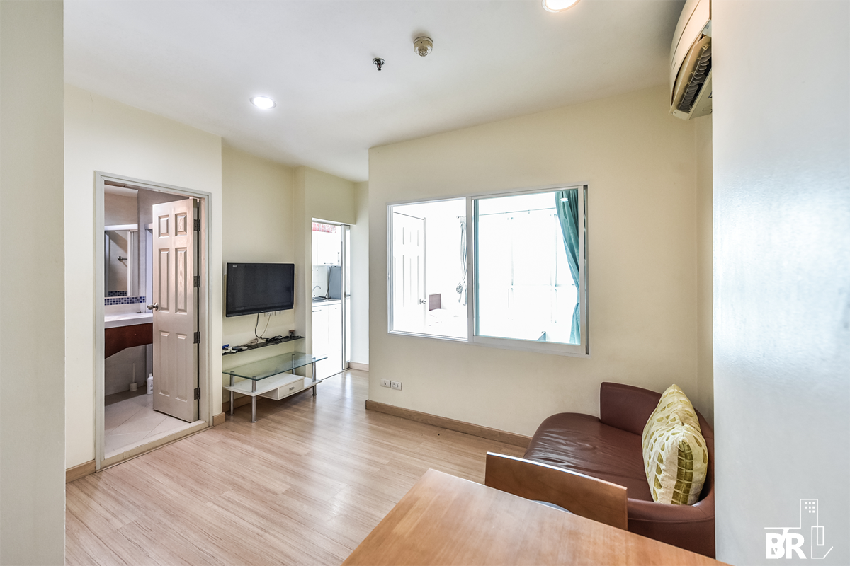 picture Price better than expected!! Life@Sathorn 10 near BTS Saint Louis - 3/9