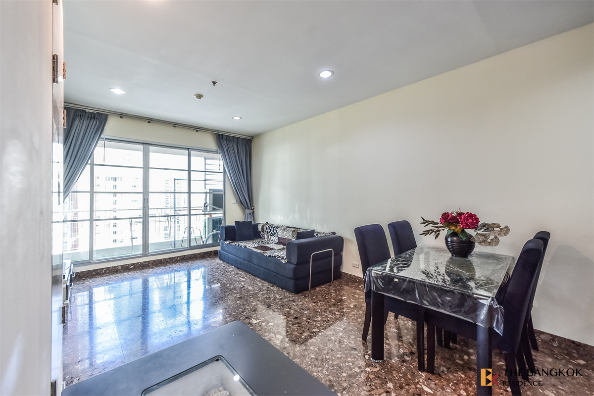 picture Baan Klang Krung Siam Pathumwan near Airport Rail Link Phaya Thai Station Condo in CBD, Below Market Price - 6/10