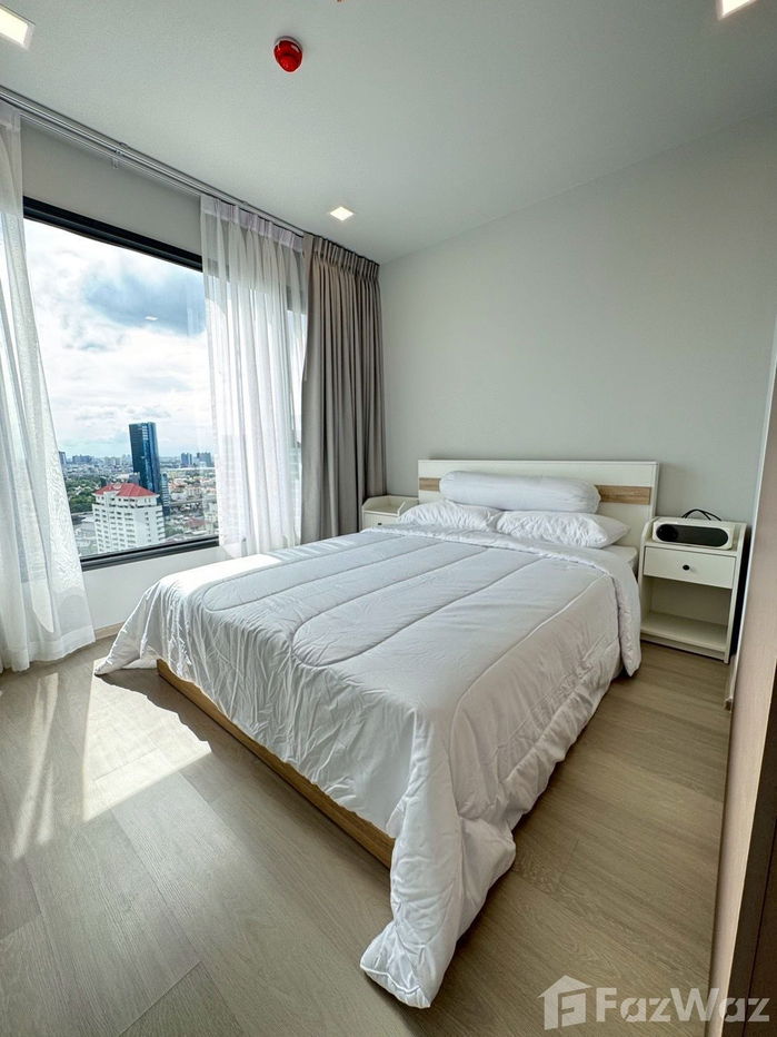picture Next to BTS and MRT Stations, Lotus’s, and Central Ladpro 5665949 - 8/31